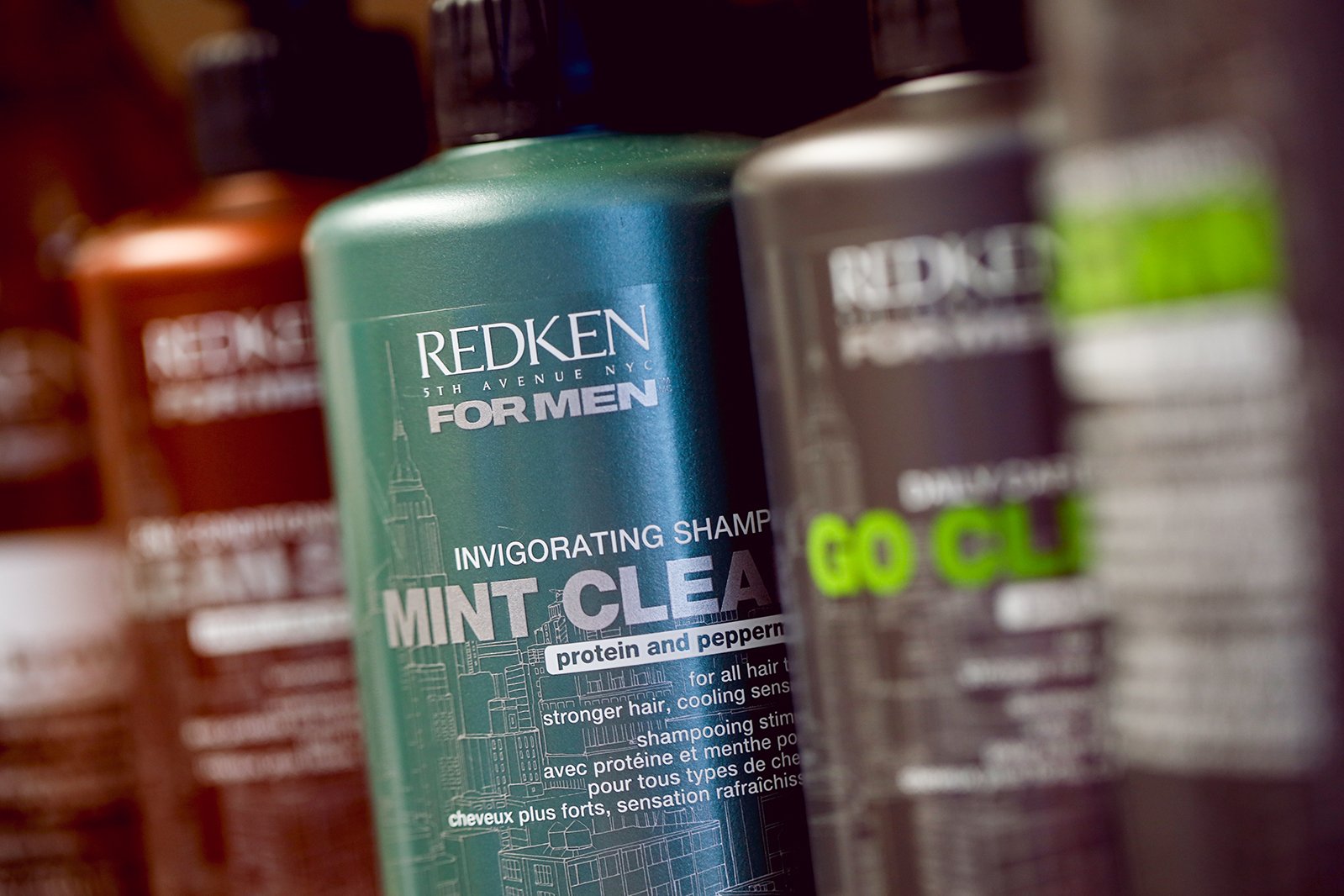 Men's service area at Razor's Edge