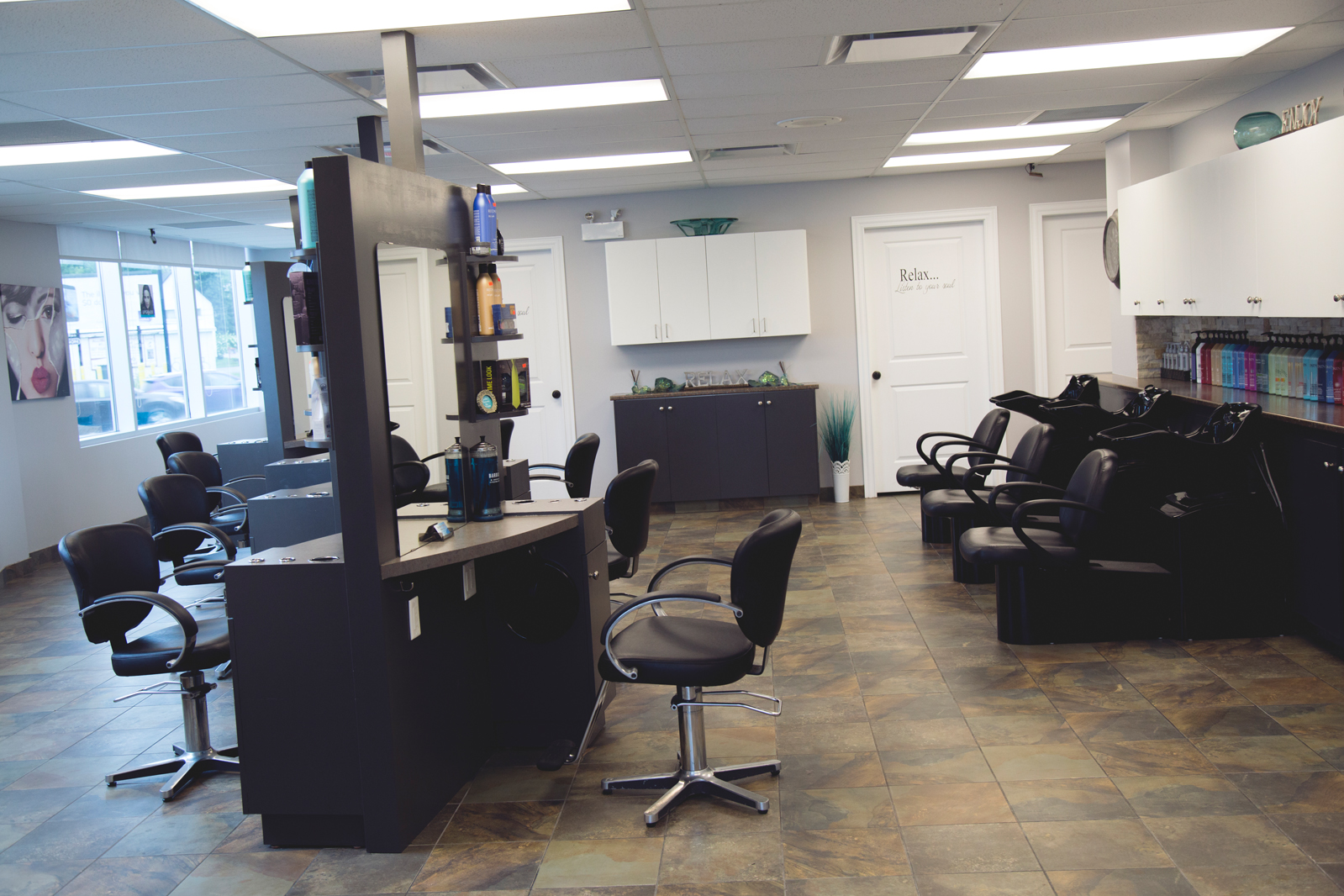 Salon styling room at Razor's Edge