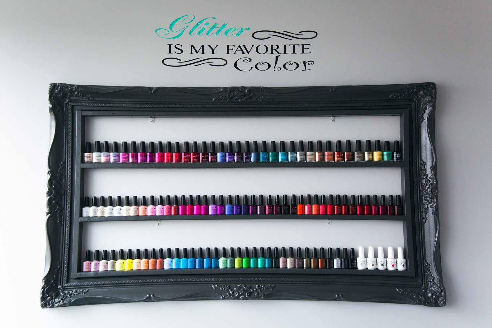 Polish display at Razor's Edge